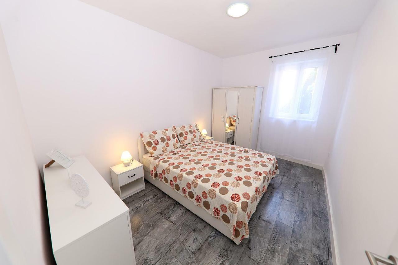 Apartman Dana Zadar Buitenkant foto